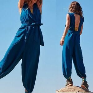 Free People Find The Chi Onesie jumpsuit size Large